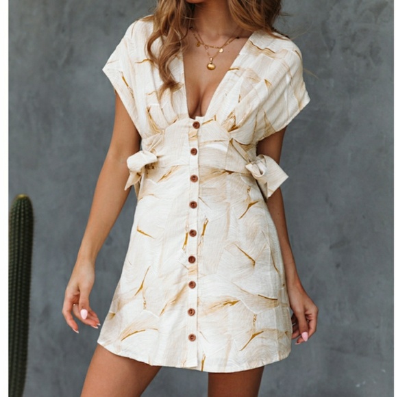 Hello Molly Dresses & Skirts - Hello Molly mini- dress